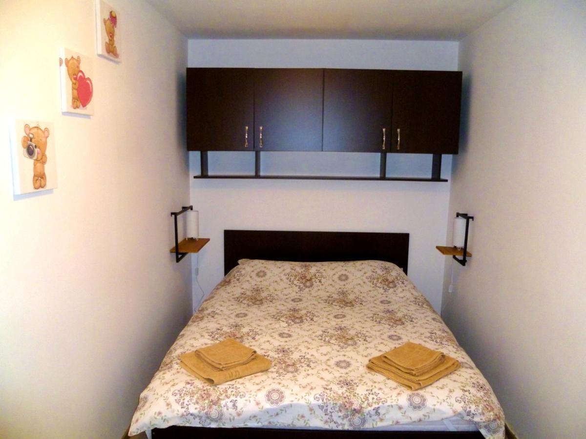 Romanilor - Studio First Floor Дева Екстериор снимка